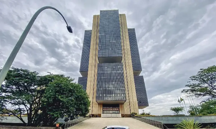 Chance de fracasso no controle da inflação em 2026 sobe de 30% para 79%, avalia Copom