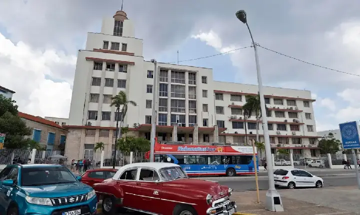 Como é o conglomerado dominado pelos militares que drena as riquezas de Cuba