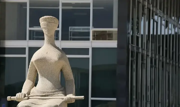 Datafolha: 55% acreditam que ministros do STF podem estar envolvidos no caso Master