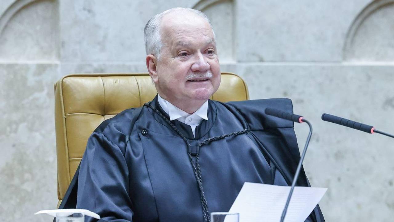 Fachin afirma que democracia não aceita idolatria