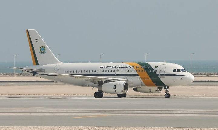 Governo Lula torrou R$489 milhões com viagens