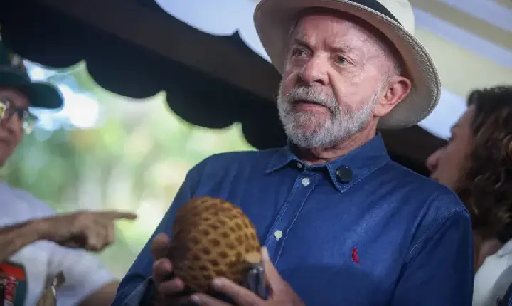 Governo usa R$ 4,5 milhões para organizar acervo privado de Lula em SP