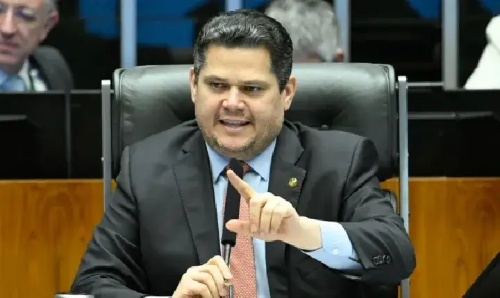 Governo vê chance de 6×1 emperrar no Senado