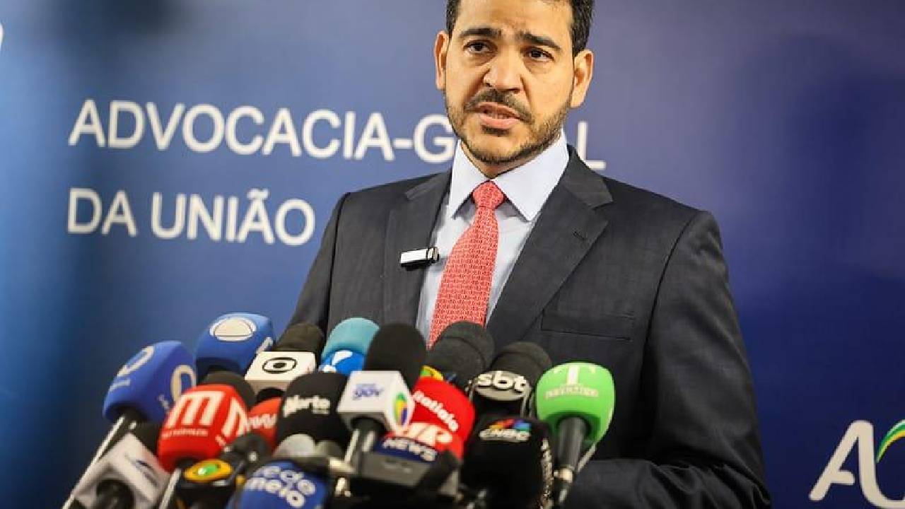 Inseguro no Senado, governo revisa projeção de votos pró-Messias