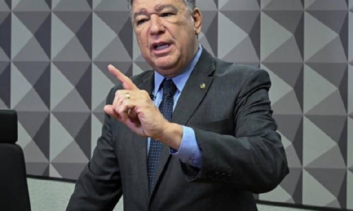 INSS restabelece dinheiroduto para Contag e Viana protesta