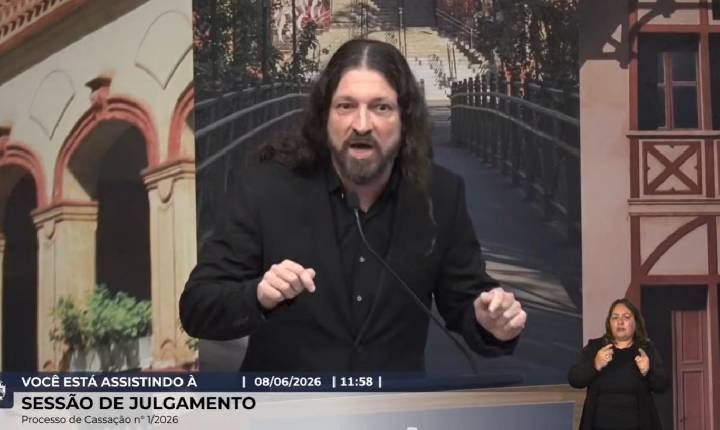 Legislativo de Joinville cassa o mandato do vereador Cleiton Profeta do PL