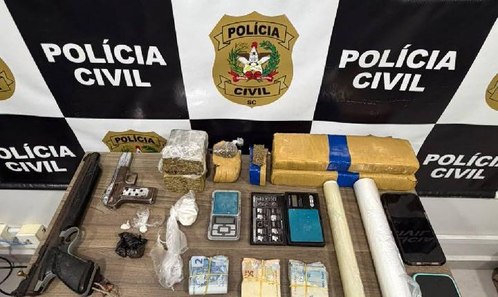 Líder de facção que abastecia o tráfico na região de Indaial é preso com companheira