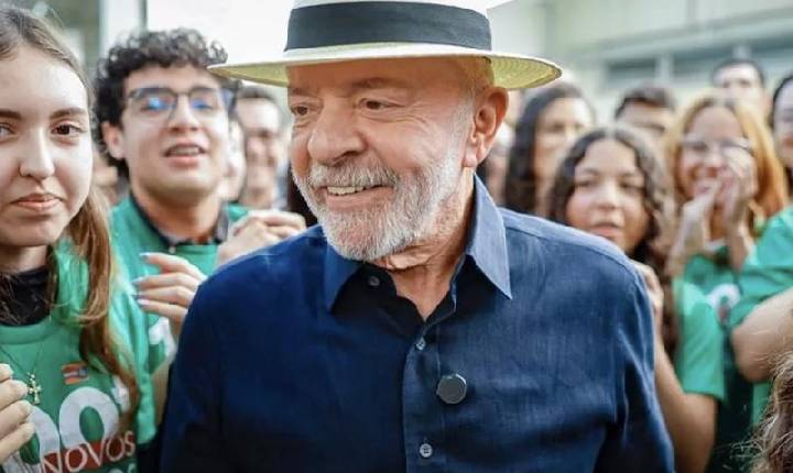 Lula admite a jovens: “O político honesto que vocês procuram não está dentro de mim”