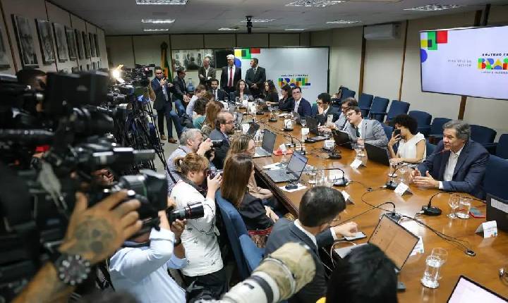 Lula anuncia medida meia-boca para crimes contra jornalistas