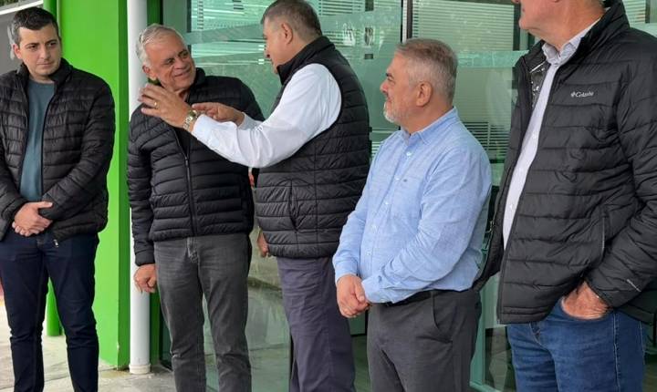 Lunelli entrega veículos para a Saúde de Jaraguá do Sul