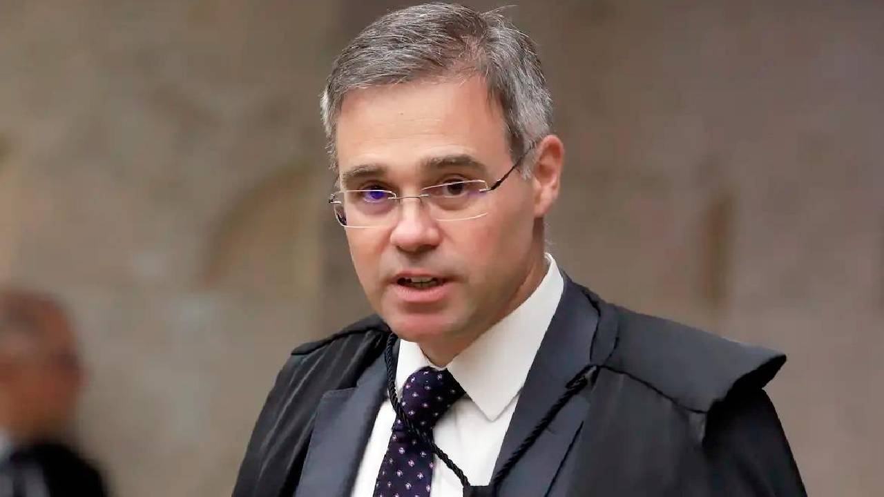 Mendonça quer tirar a limpo troca de delegado que investigava Lulinha