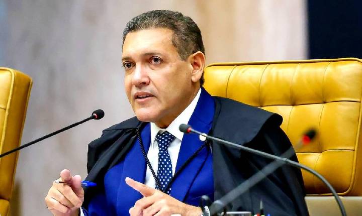 Nunes Marques será relator de ação que pretende anular condenação de Bolsonaro