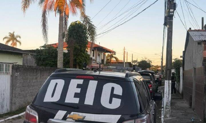 Operação “Quebra de Comando” desarticula organização criminosa na região da Tapera, em Florianópolis
