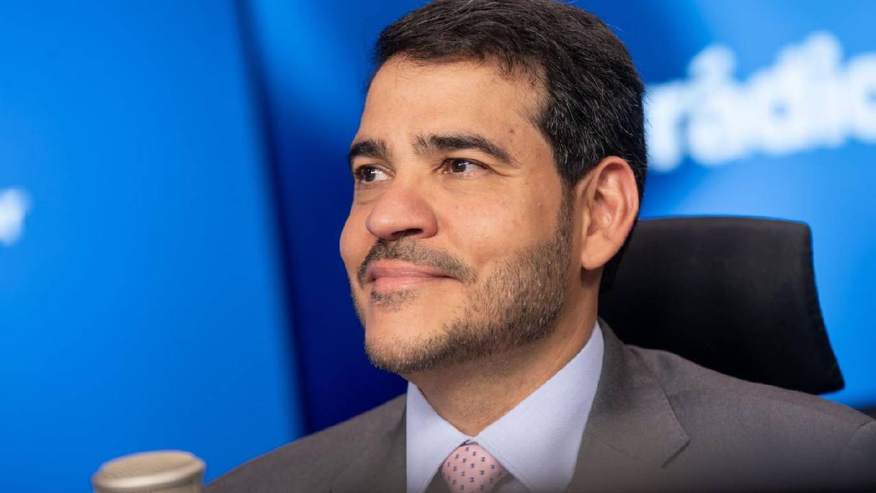 Penduricalhos no salário de de Messias somam mais de R$83 mil em três meses