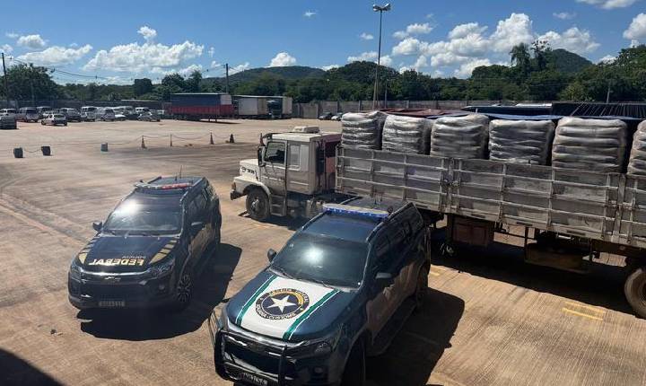 PF e RFB apreendem 27 toneladas de produto químico utilizado na produção de cocaína