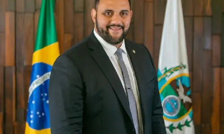 PF prende deputado Thiago Rangel em operação contra fraudes na Educação