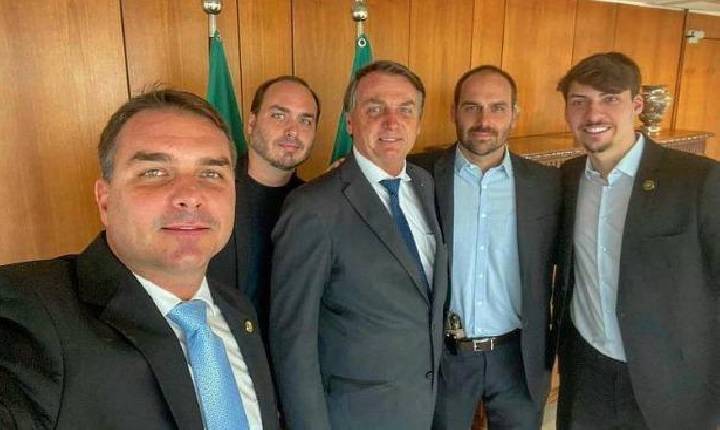 PL acumula crises ligadas à família Bolsonaro