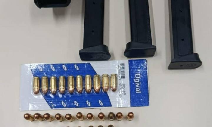 Polícia Civil cumpre mandados de busca contra suspeitos de violência psicológica e ameaça em Joinville