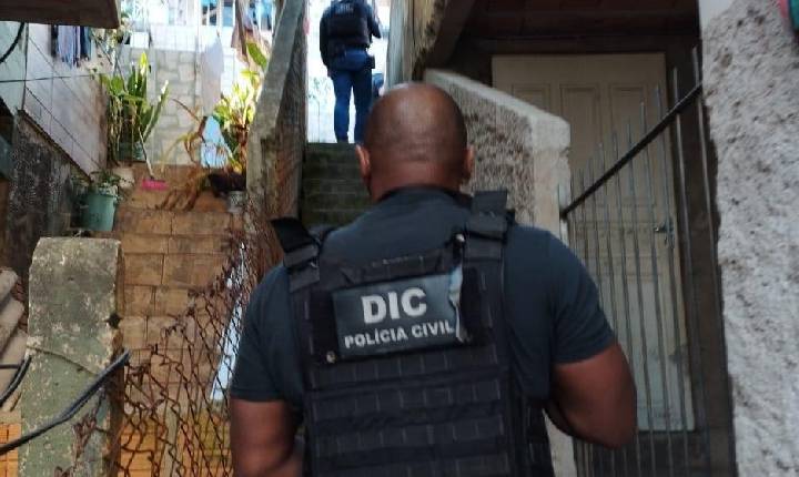 POLÍCIA CIVIL DE SANTA CATARINA PRENDE FORAGIDO PELO CRIME DE HOMICÍDIO NO RIO GRANDE DO SUL