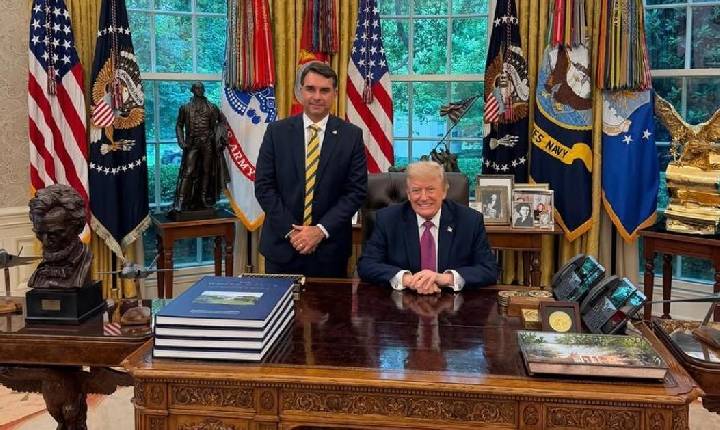 Trump elogia Flávio: ‘Jovem inteligente que ama muito seu País’