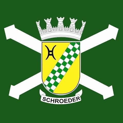Professores e pessoas com comorbidades devem receber primeira dose da vacina na segunda (7) em Schroeder