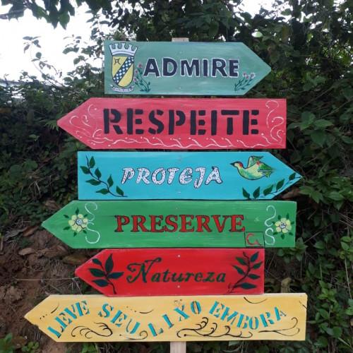 Schroeder ganha placas que inspiram pessoas a preservar a natureza