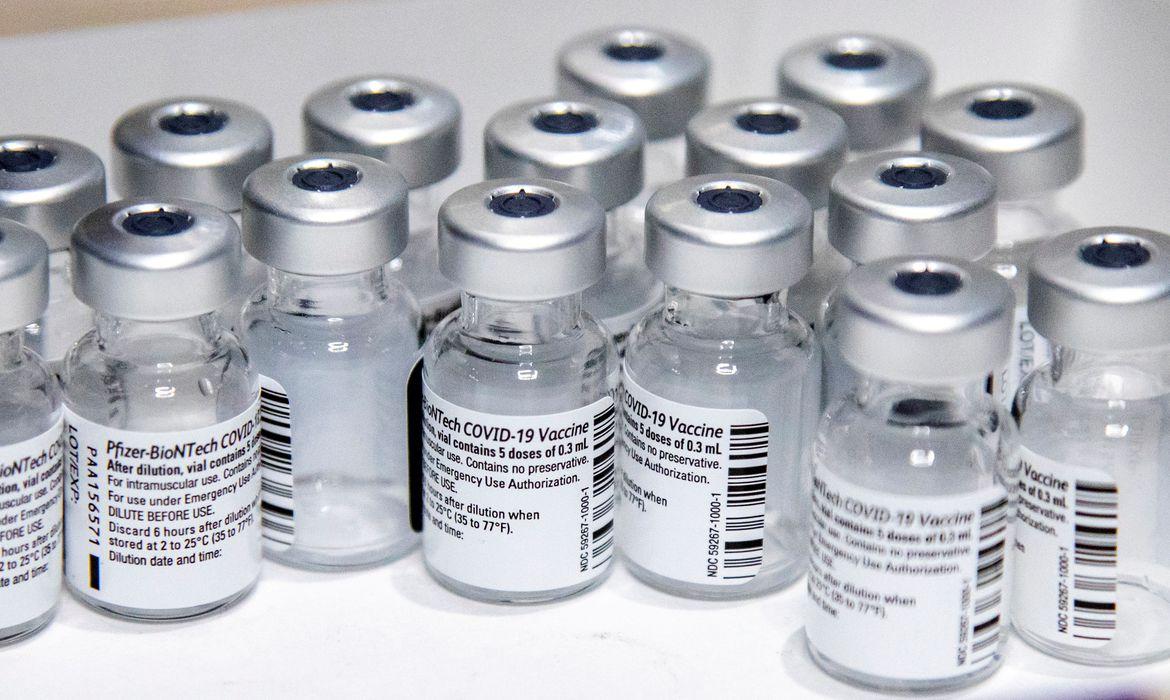 Brasil recebeu mais 600 mil doses de vacinas da Pfizer
