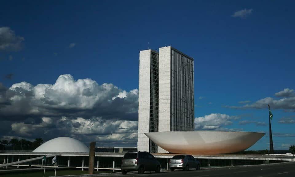 Conselho de Ética discute pareceres contra Ricardo Barros e Luis Miranda