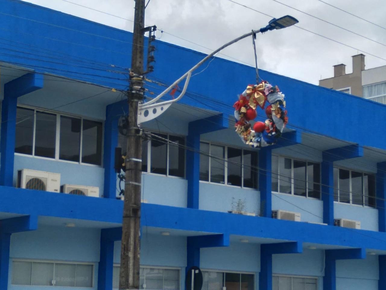 Cidade das Guirlandas está ganhando decoração especial para o Natal