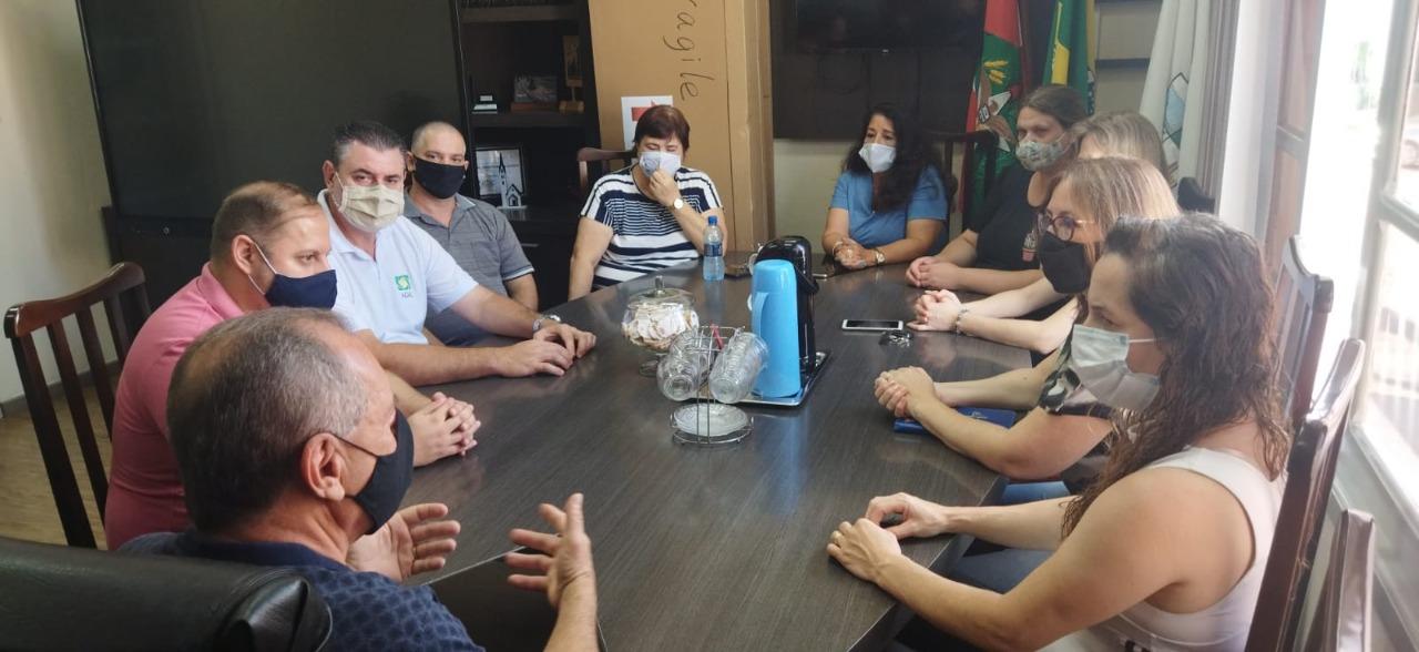 Prefeitura de Corupá se reuniu com APP da Escola São José