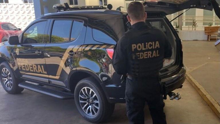 Polícia Federal executa extradição de traficante brasileiro preso na Argentina