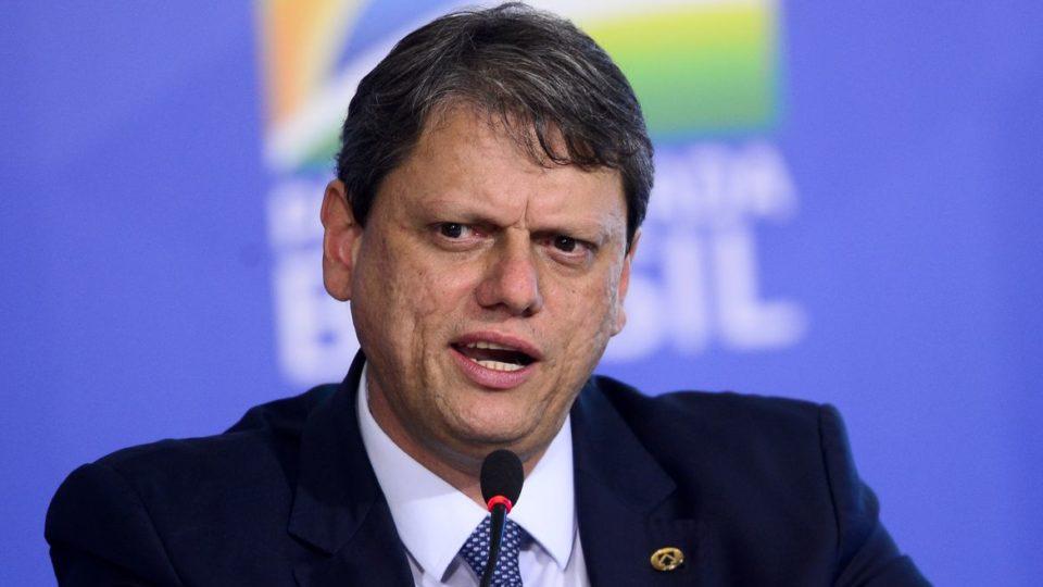 Tarcísio afirma que polícia de SP é cúmplice do crime organizado