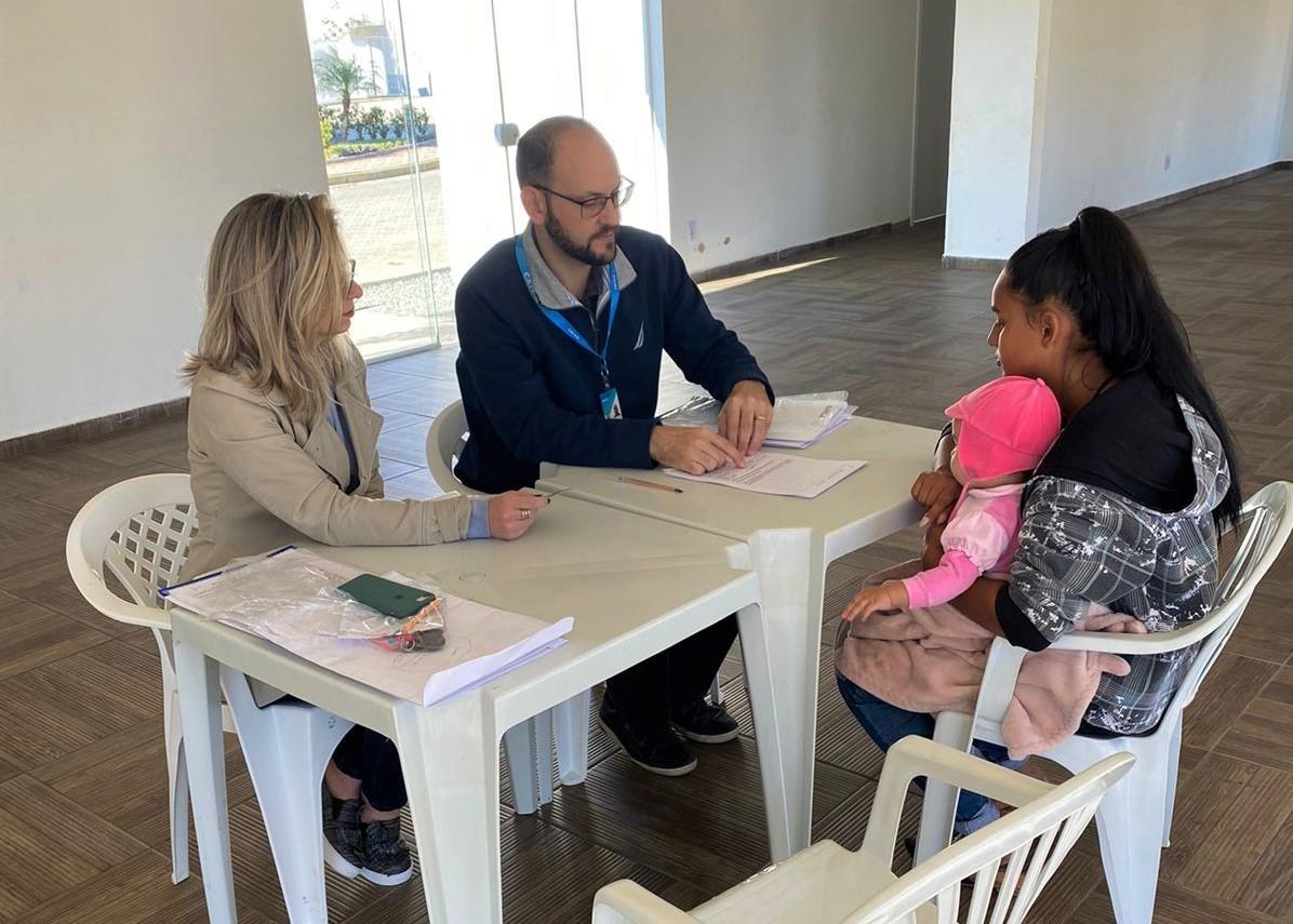 famílias de Guaramirim recebem casa própria