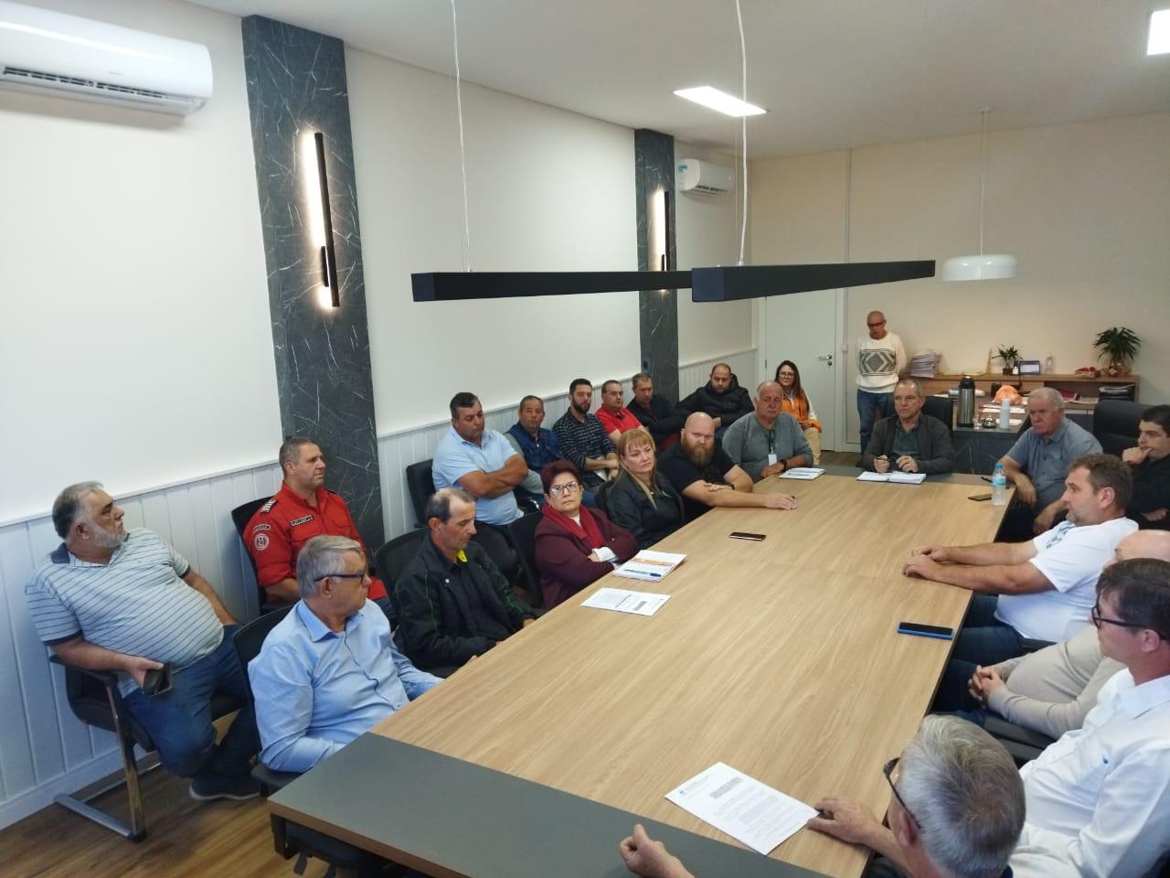 Prefeito de Corupá se reuniu com vereadores para um balanço de obras