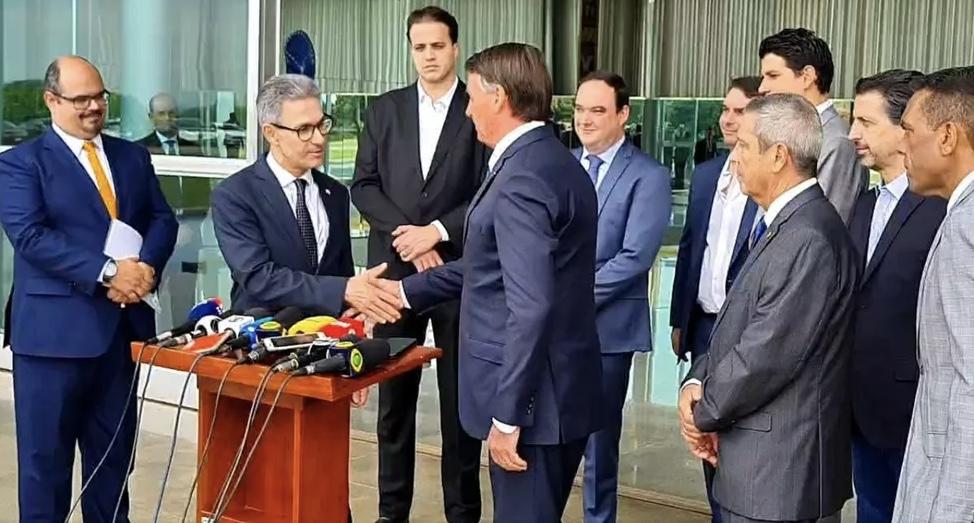 HORA DE BUSCAR APOIOS