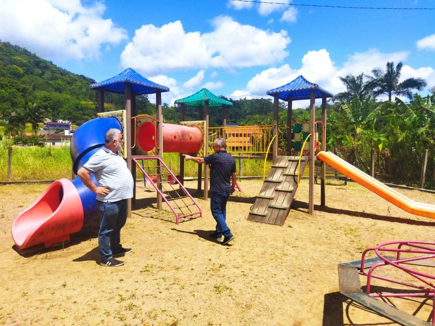 Prefeitura de Corupá reformará Parques Infantis