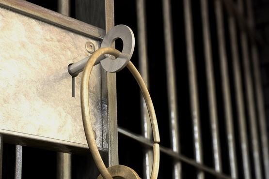 Histórico de furtos faz TJ negar liberdade a mulher presa em flagrante no norte de SC