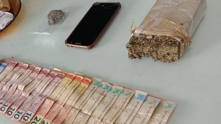 Menor é preso traficando maconha