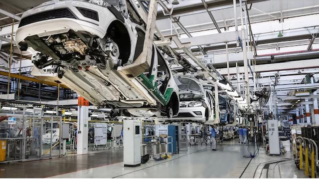 Volkswagen e GM iniciam férias coletivas para 5 mil trabalhadores nas fábricas do Vale do Paraíba