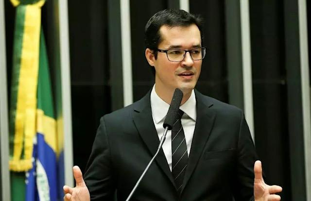 Dallagnol cobra PGR por insultos de Janones e Pimenta a Gilmar Mendes