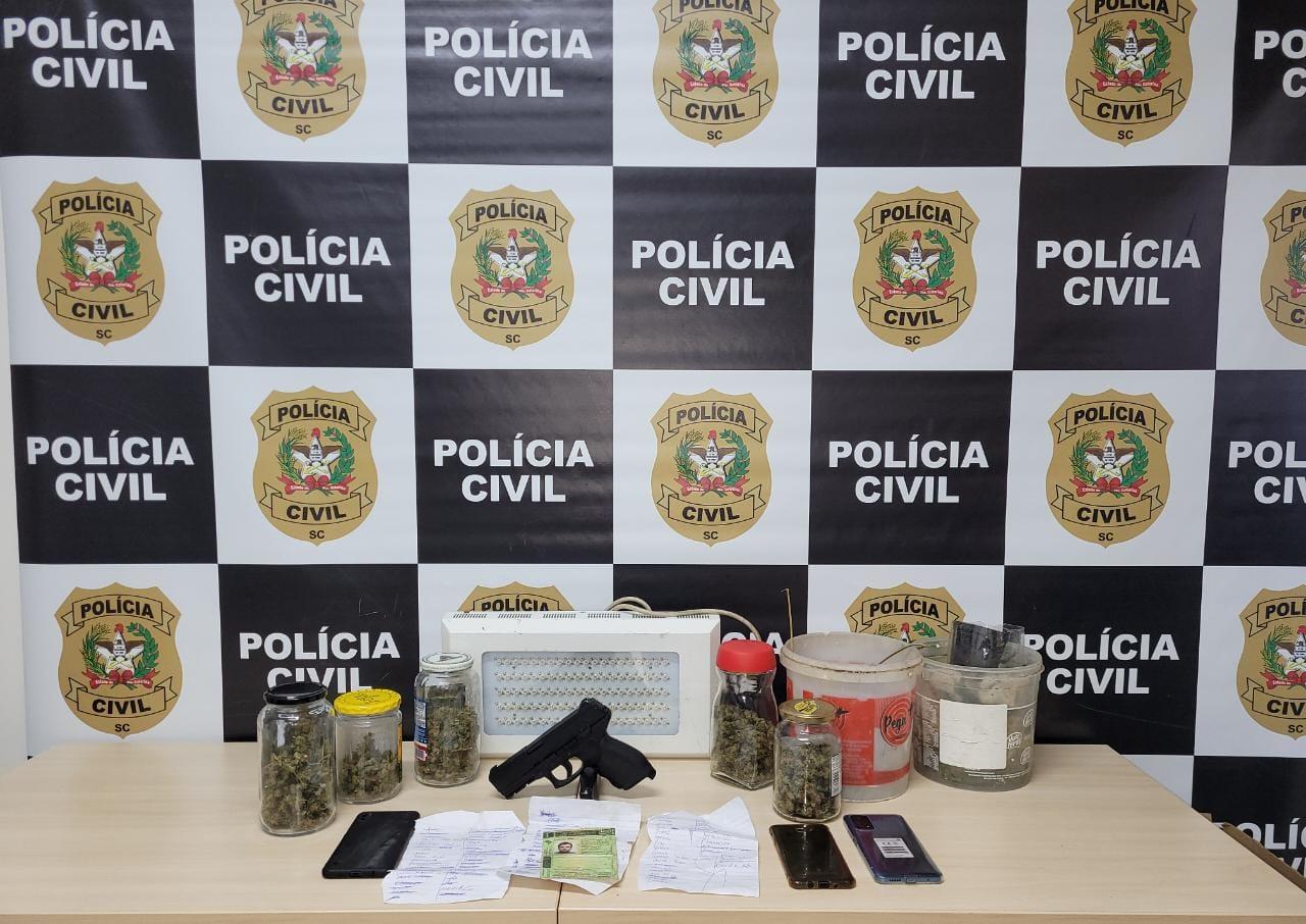 DRACO/DEIC cumprem mandados em Florianópolis
