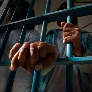 Assaltante e estuprador amarrava suas vítimas