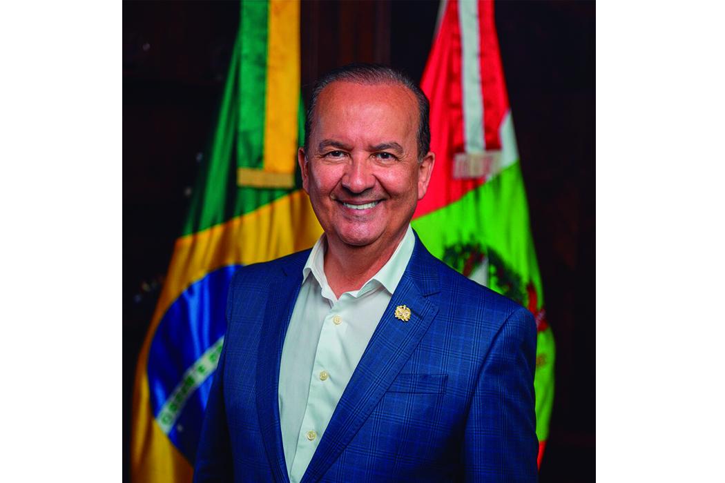 GOVERNADOR NÃO SABE DA MISSA