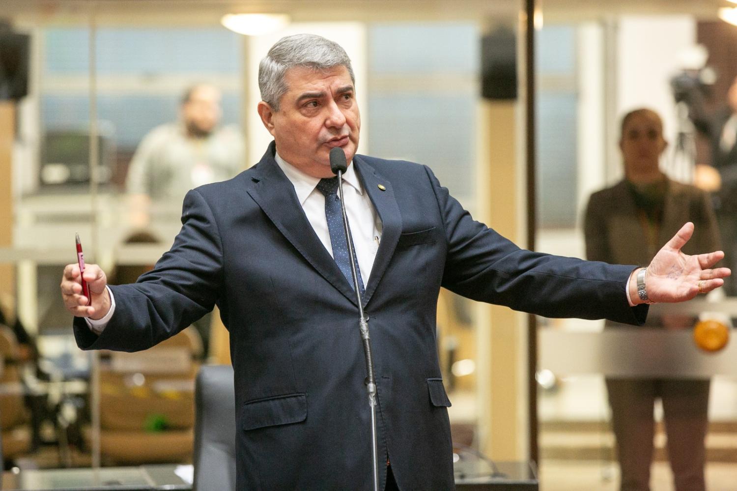 Lunelli vota para limitar reajuste do IPVA pela inflação