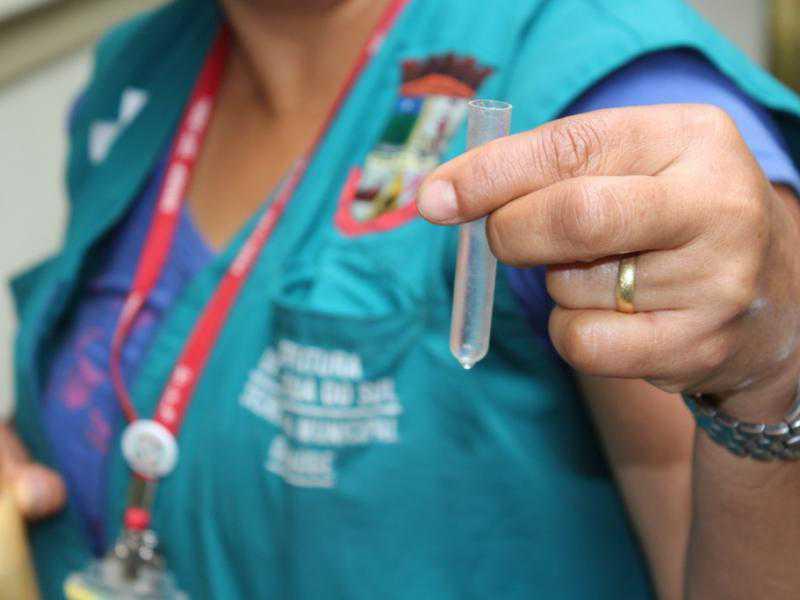 Mesmo no inverno seguem os cuidados com os focos da dengue