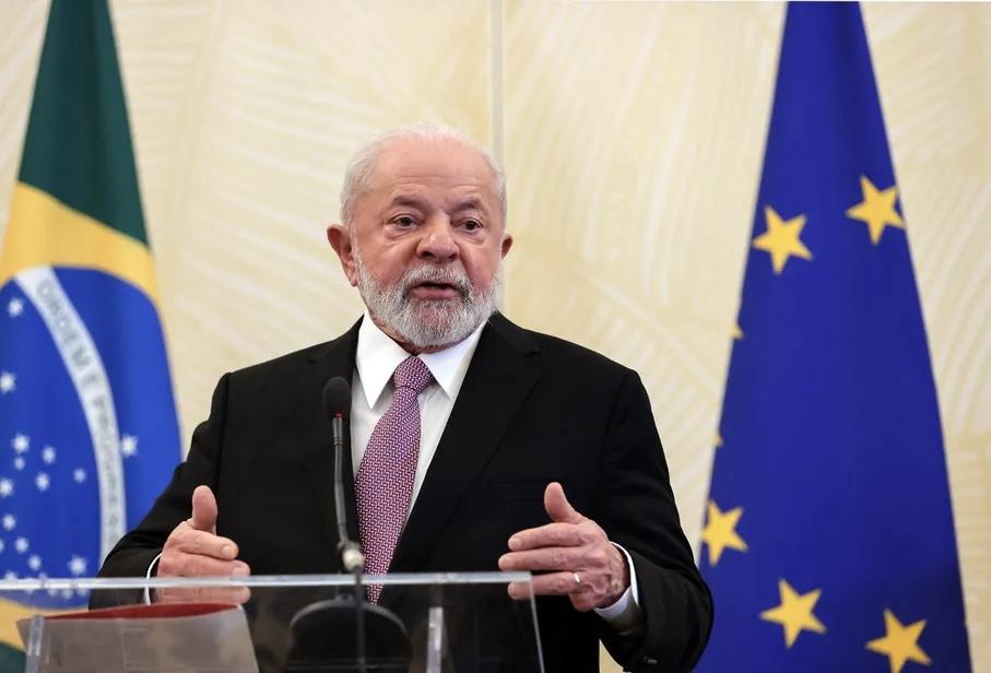 O BESTEIROL DE LULA DENTRO E FORA DO BRASIL