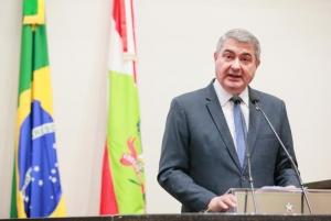 Lunelli acompanha governador em viagem ao Panamá