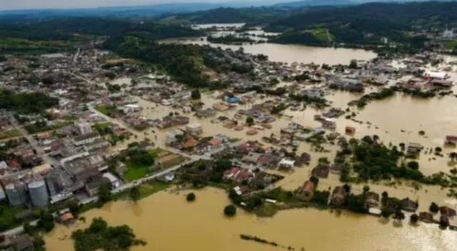 Temporais em Santa Catarina já somam 6 mortes