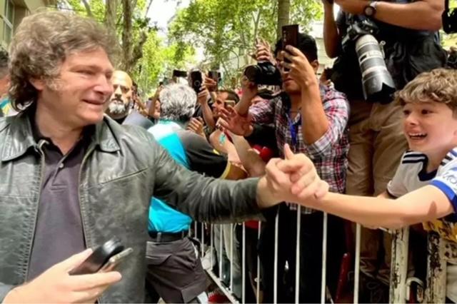 Lula teme ser ofuscado por Milei, se for à posse
