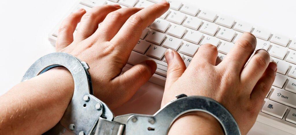 A INTERNET SOFRERÁ COM A CENSURA NO BRASIL